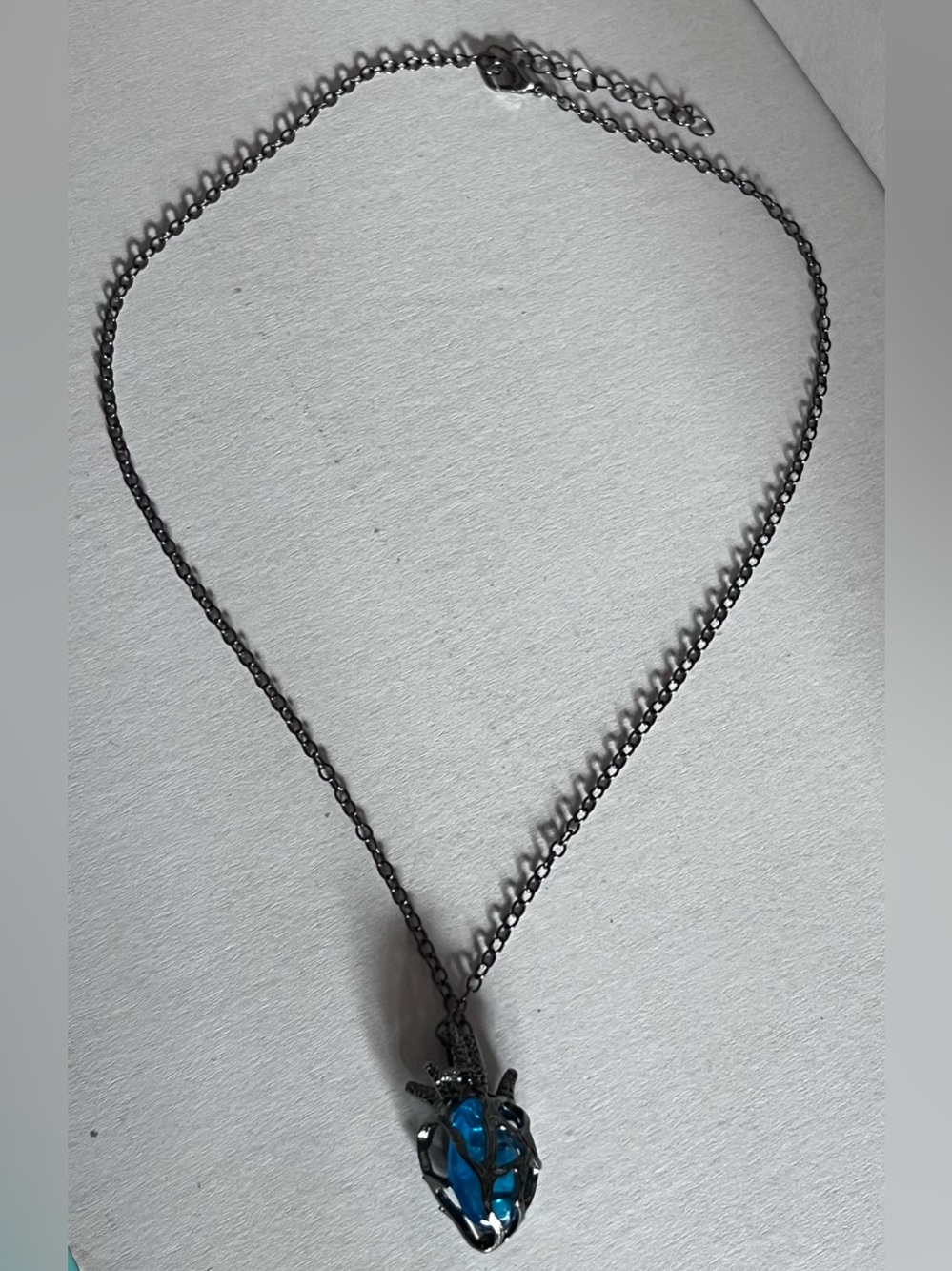 💙 Anatomical Heart Pendant Necklace